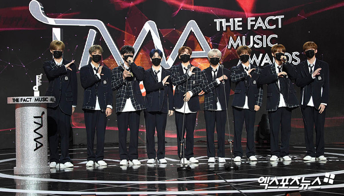 Kết quả 'The Fact Music Awards 2020': Super Junior ẵm 4 giải, soán ngôi 'ông hoàng all-kill' BTS Ảnh 23