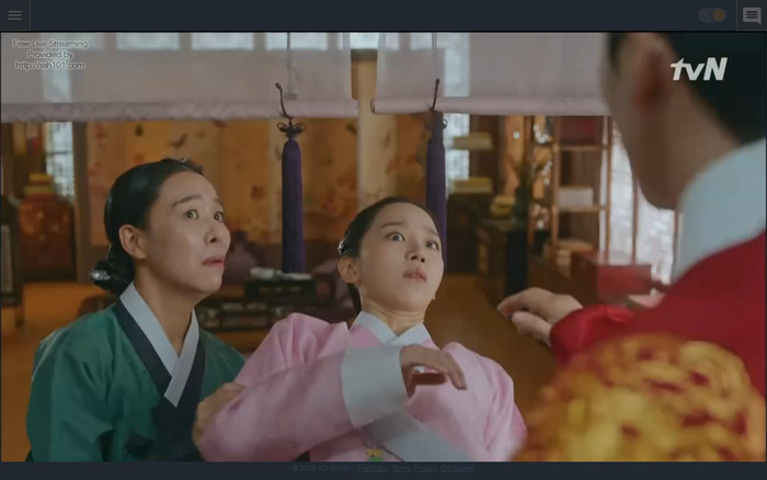 'Mr. Queen' tập 1: Choi Jin Hyuk xuyên không biến thành phụ nữ vì lỡ hôn Shin Hye Sun Ảnh 39