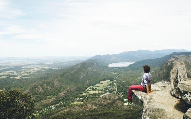 Mải mê chụp ảnh, nữ du khách ngã chết tức tưởi từ vách đá cao 80 mét Ảnh 2