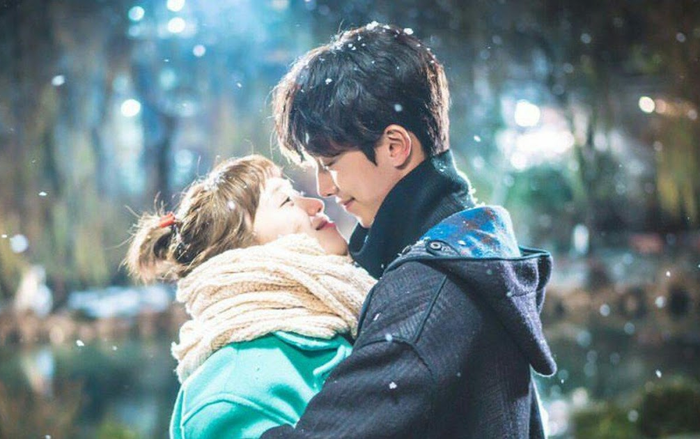 'Tuyết đầu mùa' có gì đặc biệt mà loạt sao Hàn đăng ảnh 'lia lịa'? Ảnh 2