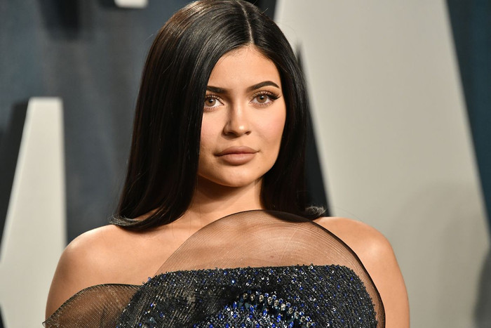 Những Celeb có thu nhập cao nhất năm 2020 được tiết lộ: Kylie Jenner và Taylor Swift ở vị trí nào? Ảnh 25