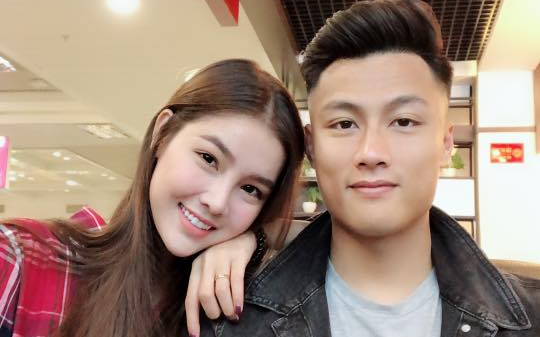 Mạc Hồng Quân chia tay Kỳ Hân và hai con trai để trở về Việt Nam Ảnh 2