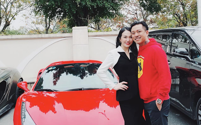 Hương Baby hạnh phúc khoe được Tuấn Hưng đưa đi làm bằng siêu xe Ảnh 2