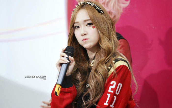 3 bước đơn giản tạo ra mái tóc bồng bềnh như Jessica Jung Ảnh 2