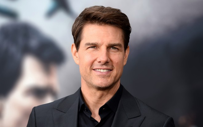 Tom Cruise tức giận khi ekip đoàn phim 'Mission: Impossible' đứng gần nhau hơn 2m Ảnh 2