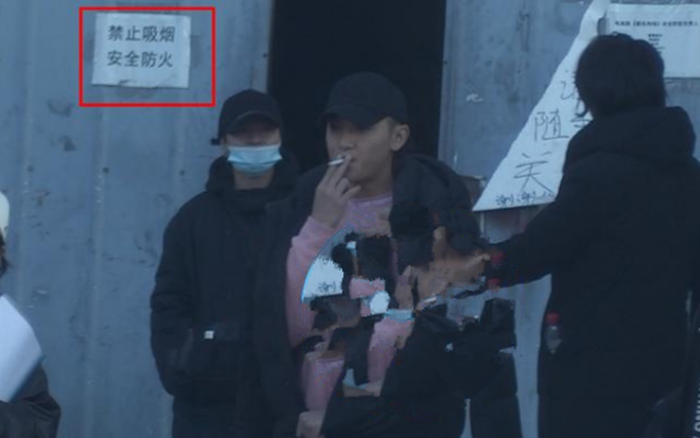 Hoàng Tử Thao đáp trả gay gắt khi bị tung ảnh hút thuốc ngoài trường quay: Những kẻ quay lén nên xin lỗi! Ảnh 2