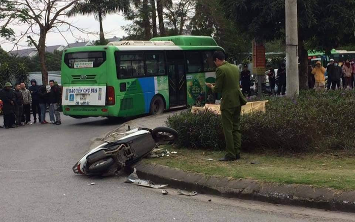 Hà Nội: Va chạm với xe buýt, nam thanh niên giao hàng tử vong thương tâm Ảnh 2