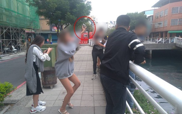 Cô gái định nhảy sông tự tử bỗng nhảy múa điên cuồng, nguyên nhân phía sau khiến nhiều người ngán ngẩm Ảnh 2