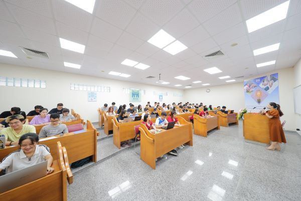 Năm 2021, ĐH Quốc gia Hà Nội tổ chức thi và xét tuyển kết quả bài thi đánh giá năng lực học sinh THPT Ảnh 1