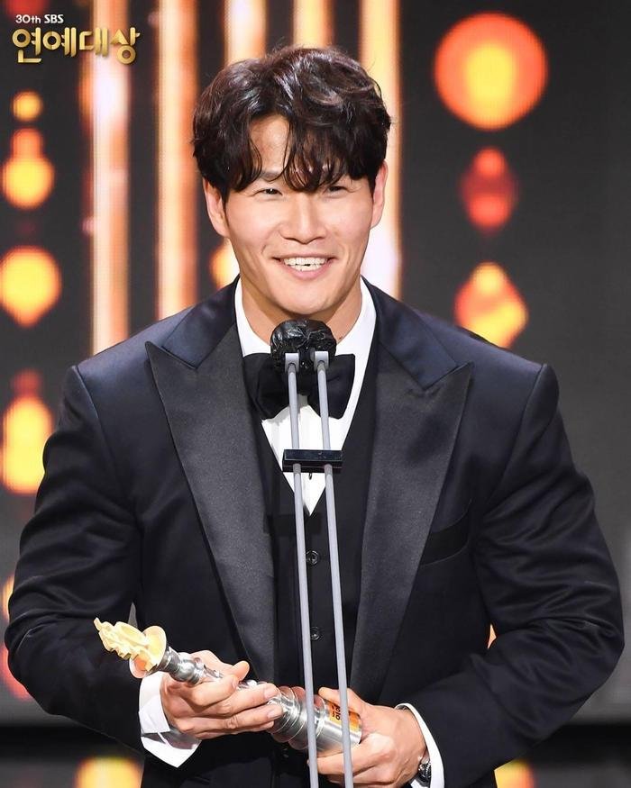 Kết quả 'SBS Entertainment Awards 2020': Kim Jong Kook thắng Daesang, Yoo Jae Suk 'Running Man' trắng tay Ảnh 12