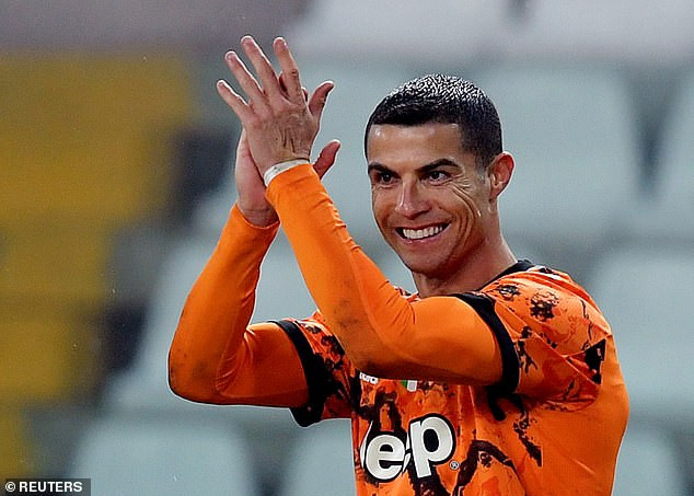 Ronaldo vượt mặt Ibrahimovic, dẫn đầu cuộc đua Vua phá lưới Serie A Ảnh 2