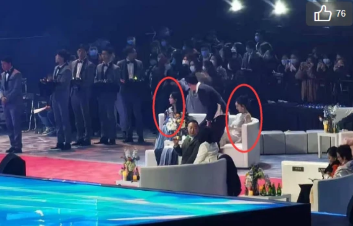 Triệu Lệ Dĩnh, Dương Mịch dường như không chào hỏi nhau câu nào