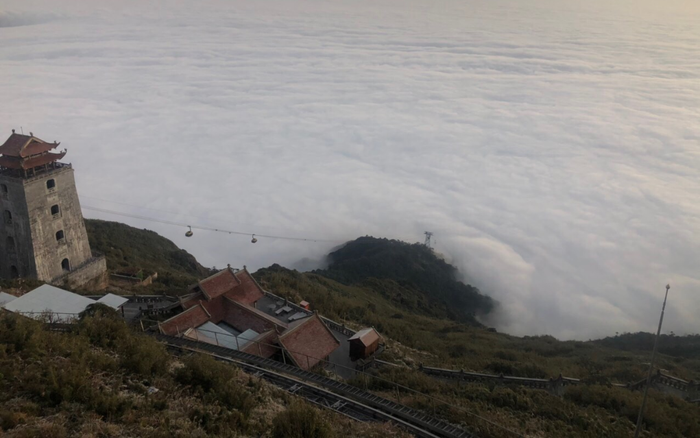 Âm 9 độ, đỉnh Fansipan 'đóng đá', xuất hiện băng giá Ảnh 2