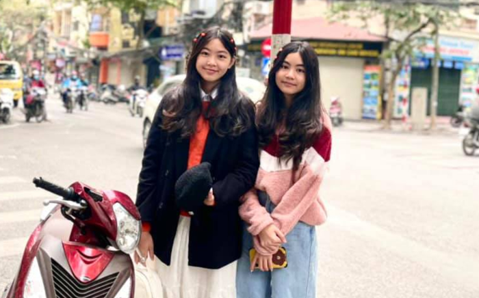 Bà xã Quyền Linh khoe ảnh 2 con gái xinh đẹp như hoa hậu khiến ai cũng xuýt xoa Ảnh 2