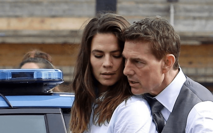 Phát hiện Tom Cruise đang bí mật hẹn hò với bạn diễn 'Mission: Impossible' kém hơn mình 20 tuổi Ảnh 2