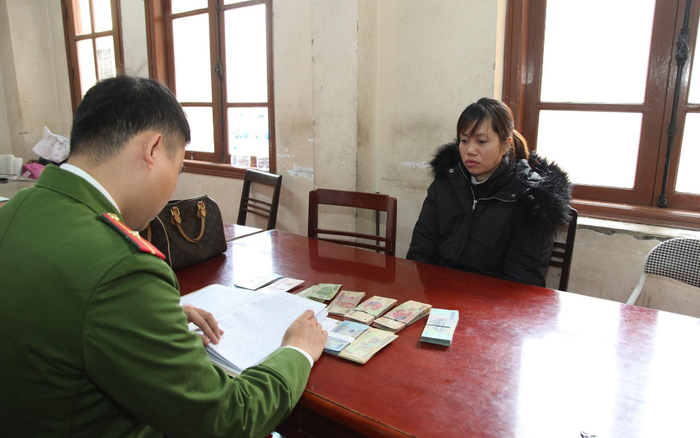 Bắt nữ quái trà trộn vào đám cưới lấy cắp gần 100 triệu tiền mừng cưới Ảnh 2