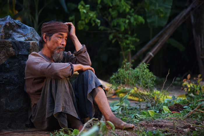 Trailer 'Cậu Vàng' gây xúc động với lời thoại cực gắt: 'Đến con chó còn biết sống sao cho phải đạo...' Ảnh 5