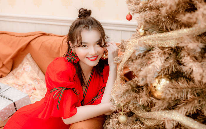 'Cô Hơn' trong Thương nhớ ở ai khoe vẻ đẹp ngọt ngào trong bộ ảnh Giáng sinh Ảnh 2