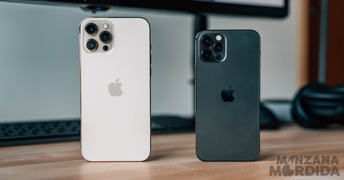 iPhone 12 Pro Max và iPhone 12 Pro. (Ảnh: Manzana Mordida)