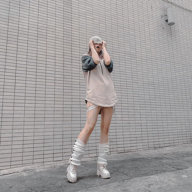 Hotgirl Lê Bống bị 'soi' khuyết điểm nhạy cảm qua video quay lén Ảnh 3