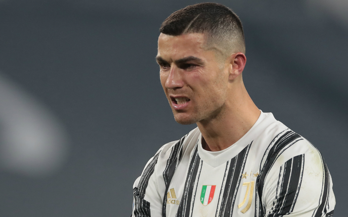 Ronaldo tịt ngòi, Juventus thảm bại trong trận đấu thiếu người Ảnh 2
