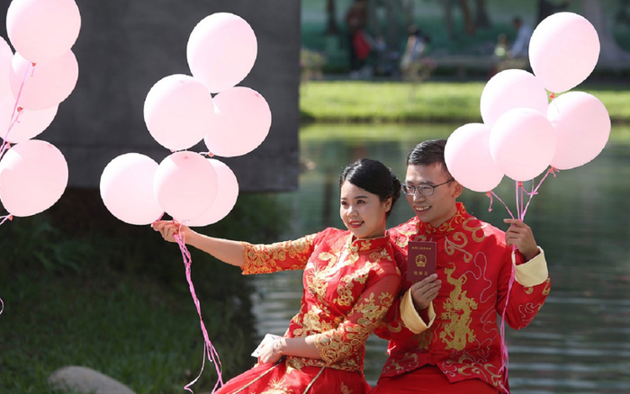 'Hôn nhân 2 đầu' ở Trung Quốc: Hình thức hôn nhân nghe kỳ quái nhưng phụ nữ lại ủng hộ rào rào Ảnh 2