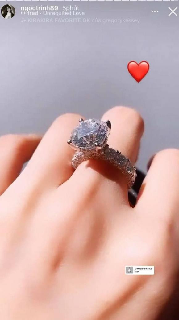 Cô nàng chia sẻ nó cùng biểu tượng trái tim rất đáng yêu.