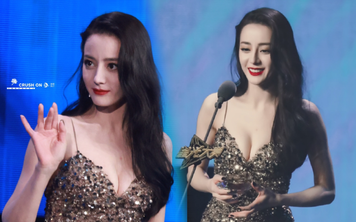 Địch Lệ Nhiệt Ba thích làm màu: Khoe vòng 1 cho cố rồi lấy tay che 'hời hợt' Ảnh 2