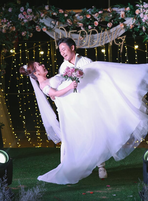 Một lần nữa, xin chúc mừng hạnh phúc của Quý Bình và Ngọc Tiền. 