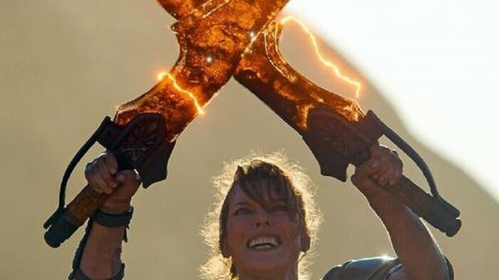 Milla Jovovich hé lộ hành trình diệt quỷ: 'Không phải cứ súng bự là giết được chúng đâu!' Ảnh 17