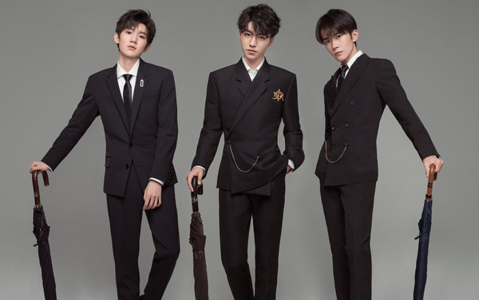 Hai thành viên TFBoys ủng hộ phim đồng đội Dịch Dương Thiên Tỉ nhưng bị ngăn cản? Ảnh 2