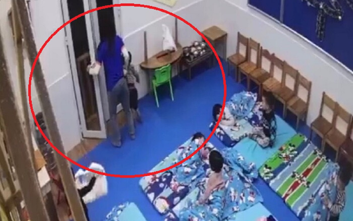 Đình chỉ hoạt động trường mầm non sau vụ cô giáo bắt bé trai 3 tuổi ra ngoài cửa giữa trời lạnh Ảnh 2