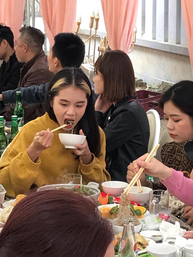 Bị bạn trai chụp ảnh dìm, cô gái nổi rần rần vì độ 'thần thái' trong từng bức hình Ảnh 5