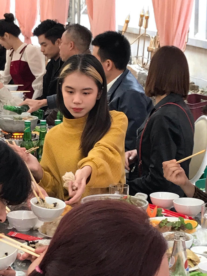 Bị bạn trai chụp ảnh dìm, cô gái nổi rần rần vì độ 'thần thái' trong từng bức hình Ảnh 7