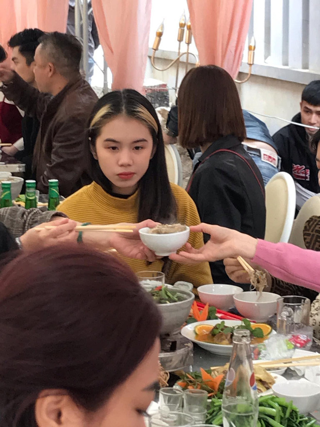 Bị bạn trai chụp ảnh dìm, cô gái nổi rần rần vì độ 'thần thái' trong từng bức hình Ảnh 6