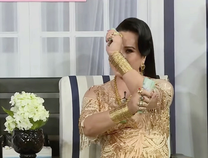 Dáng 'đi đường quyền' của cô Minh Hiếu cũng tạo hiệu ứng mạnh mẽ trong năm 2020