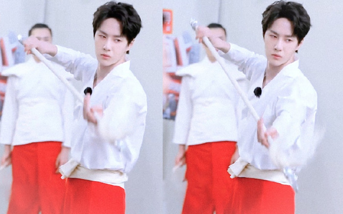 Vương Nhất Bác khác lạ trong tạo hình kinh kịch Ảnh 2