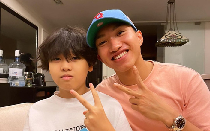 Đoàn Văn Hậu bất ngờ đăng ảnh thân thiết với em trai 'bạn gái tin đồn' Doãn Hải My Ảnh 2