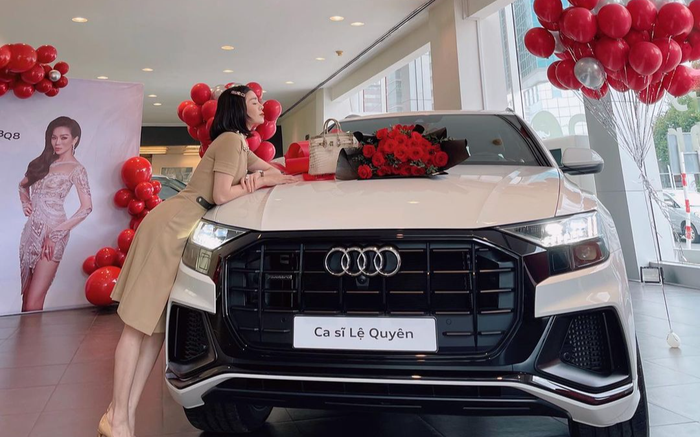 Hết khoe cơ ngơi xịn, Lệ Quyên tiếp tục khiến dân tình trầm trồ khi tậu xế hộp tiền tỉ Ảnh 2