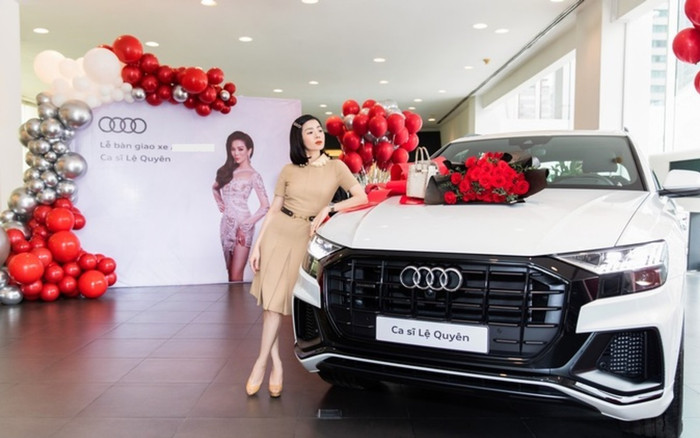 Lệ Quyên tậu xế hộp tiền tỷ giữa nghi vấn đang hẹn hò với tình trẻ Ảnh 2