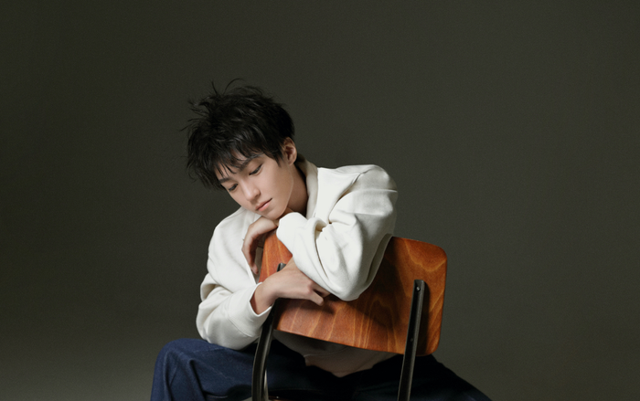 Sức khỏe của Vương Tuấn Khải giảm sút nghiêm trọng vì phim mới Ảnh 2