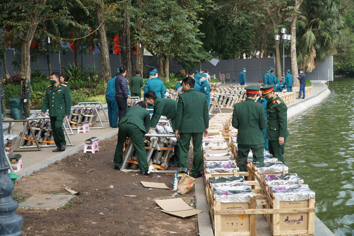Sự kiện bắn pháo hoa chào mừng năm mới nhằm tạo không khí vui tươi, phấn khởi trong các tầng lớp nhân dân Thủ đô và người nước ngoài đang sinh sống, học tập, công tác tại Hà Nội nhân dịp đón Tết Dương lịch 2021.