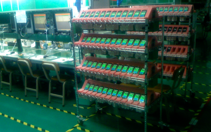 Ảnh hiếm lần đầu công bố về nhà máy sản xuất iPhone đầu tiên Ảnh 2