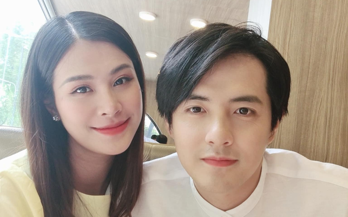 Diễn xa nhà phải facetime với Winnie, Đông Nhi - Ông Cao Thắng thể hiện độ nghiện con 'level max' Ảnh 2