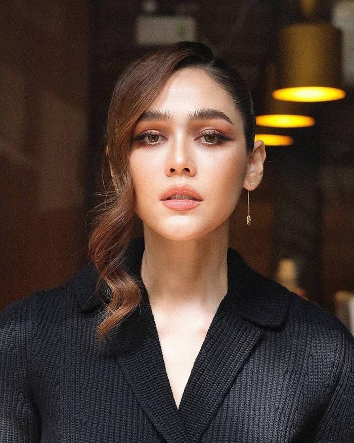 Top 10 sao nữ Thái Lan có nhiều người theo dõi nhất trên Instagram tính đến đầu năm 2021 Ảnh 7