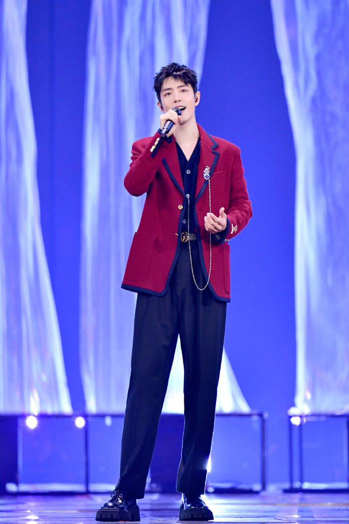 Sân khấu Gala 2021 'nóng rực' vì Tiêu Chiến: Không còn nước mắt, thay vào đó là nụ cười hạnh phúc Ảnh 4