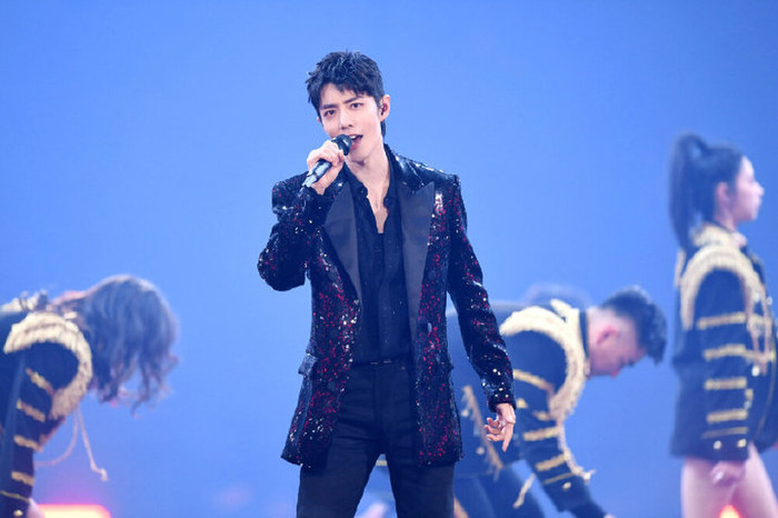 Sân khấu Gala 2021 'nóng rực' vì Tiêu Chiến: Không còn nước mắt, thay vào đó là nụ cười hạnh phúc Ảnh 5