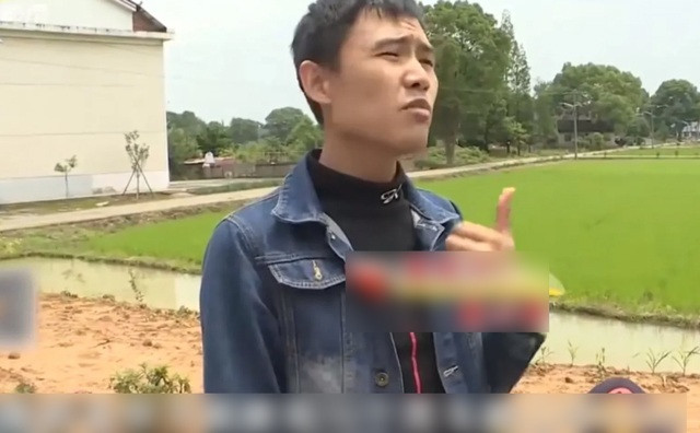 Anh Chen điếng người khi nhận thông báo vợ sinh con và phát hiện mình đã bị vợ bỏ hơn một năm.