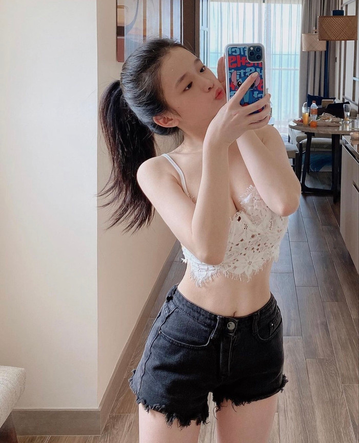 Linh Ka lên tiếng về việc 'bay màu' kênh YouTube và fanpage 2 triệu theo dõi, tái xuất với hình ảnh mới Ảnh 4