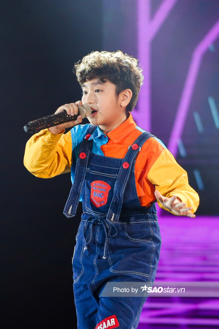 'Hoàng tử mắt hí' Đăng Bách: Fan cứng của Vũ Cát Tường, đàn hay nhảy đẹp lại còn làm mẫu nhí cực ngầu Ảnh 16